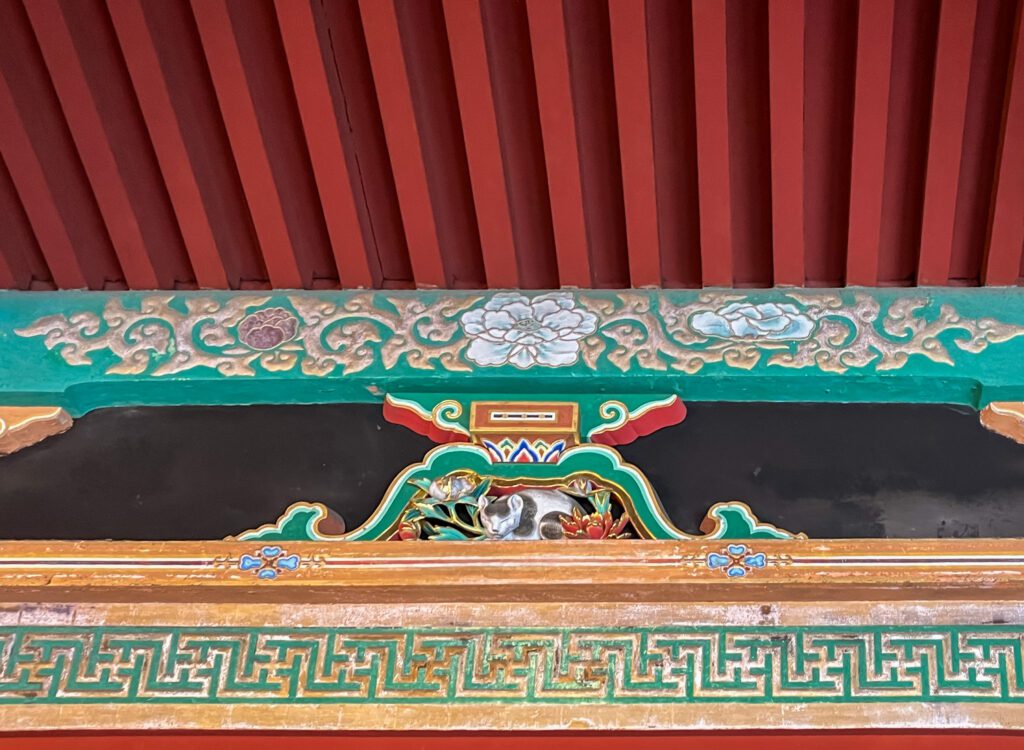 sleeping cat relief in nikko toshogu shrine