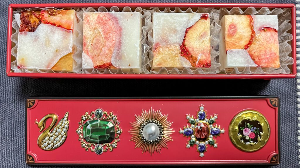 shaved strawberry kohakuto from beniya miyake in an ornate red box